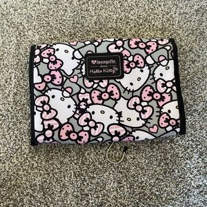 Loungefly Hello Kitty makeup tri bag BN